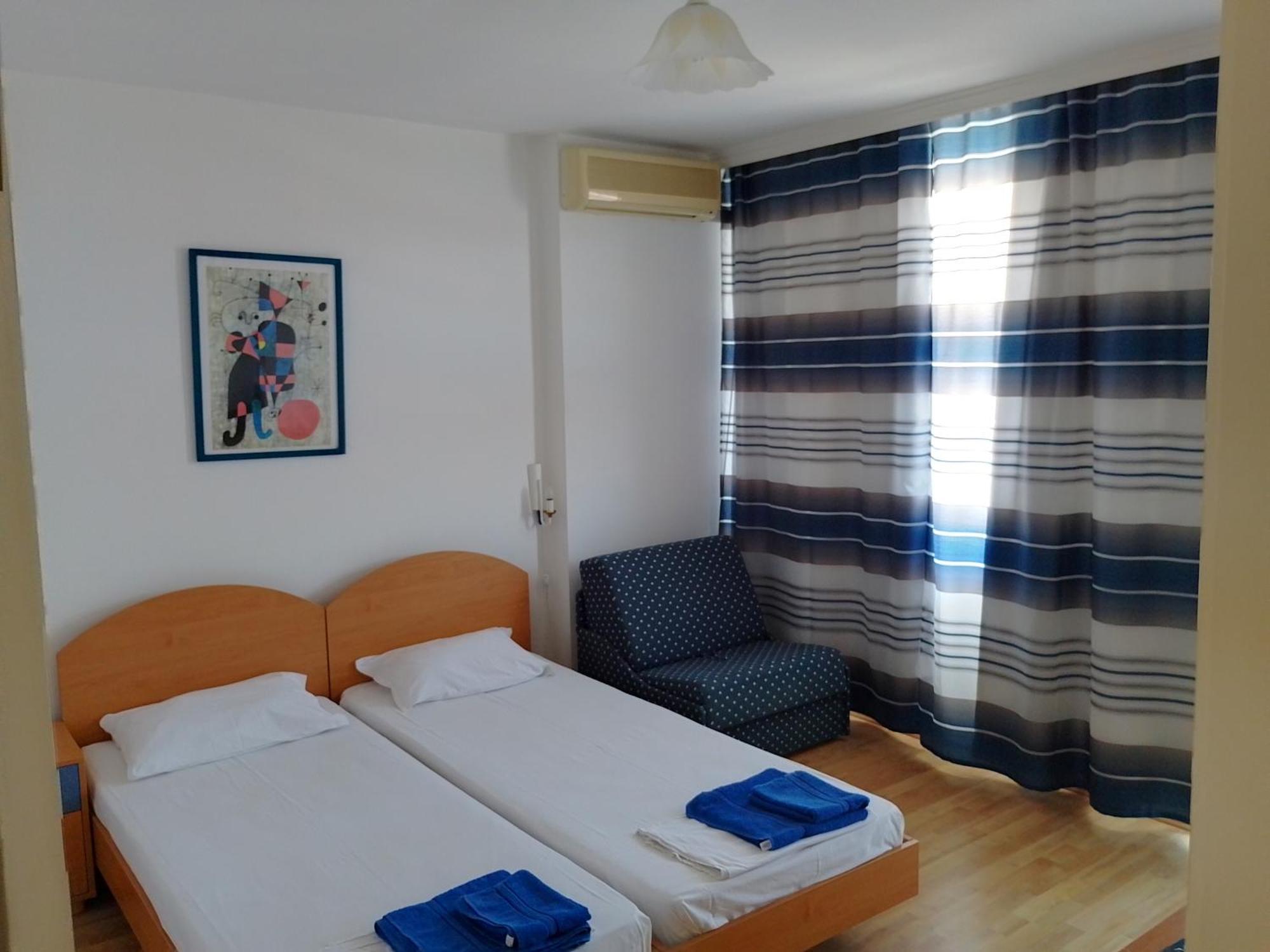 Lira Sto Apartments Поморие Экстерьер фото