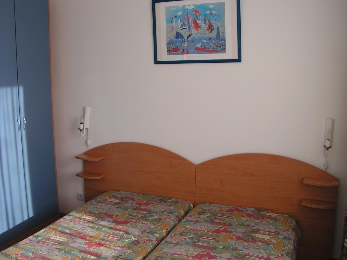 Lira Sto Apartments Поморие Экстерьер фото