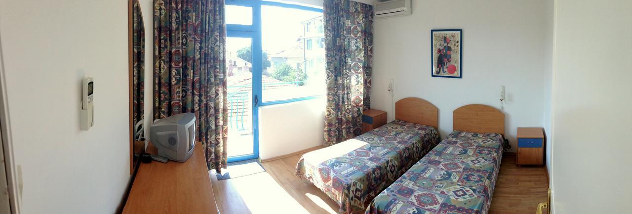 Lira Sto Apartments Поморие Экстерьер фото